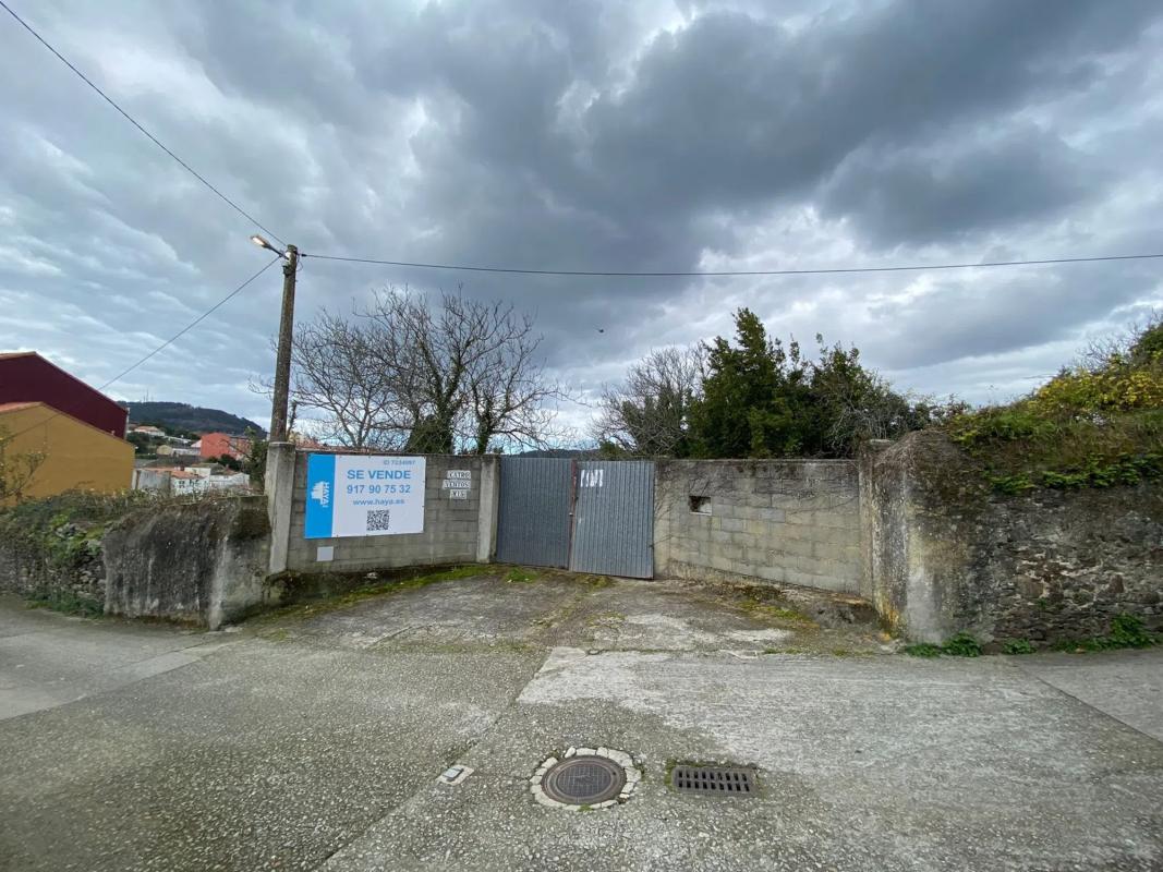 Terreno en venta en Mugardos, A Coruña photo 2