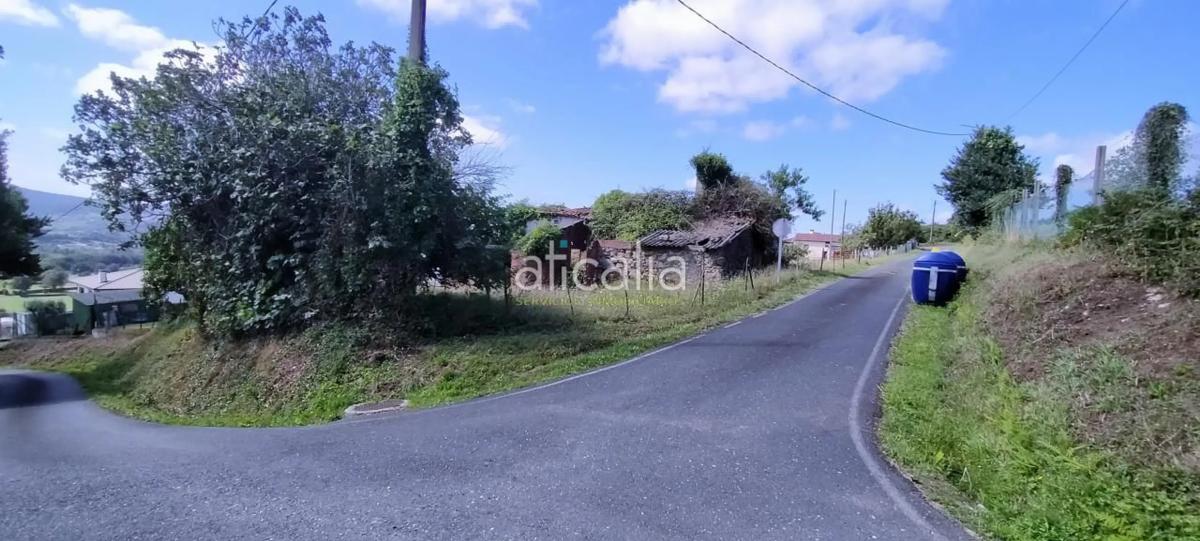 Terreno en venta en Narón, A Coruña photo 3