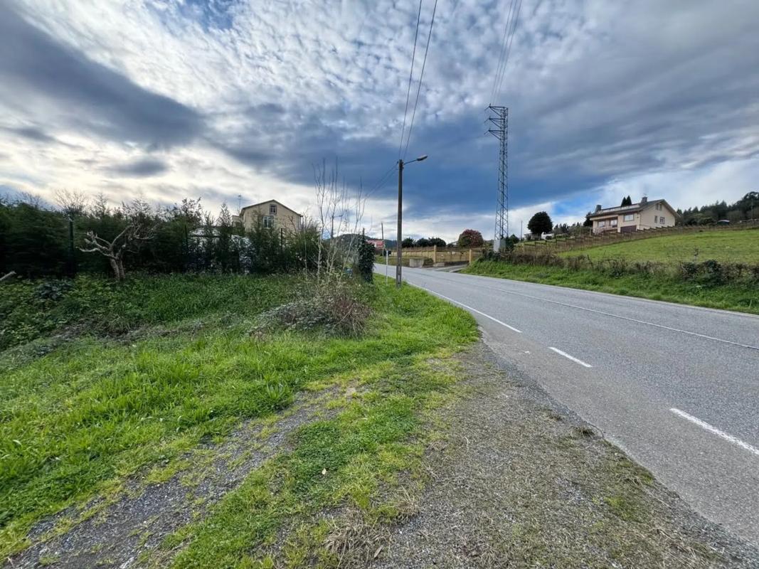 Terreno en venta en Narón, A Coruña photo 3