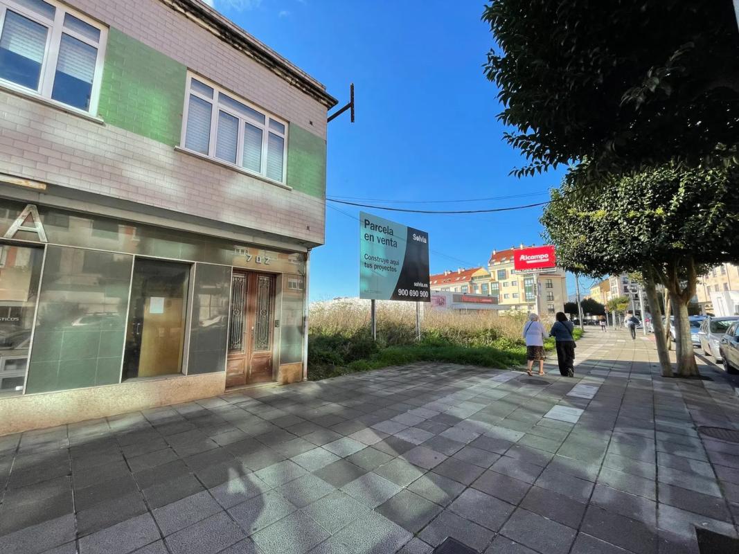 Terreno en venta en Narón, A Coruña photo 2
