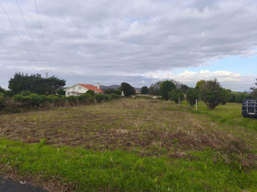Terreno en venta en Ferrol, A Coruña photo 1