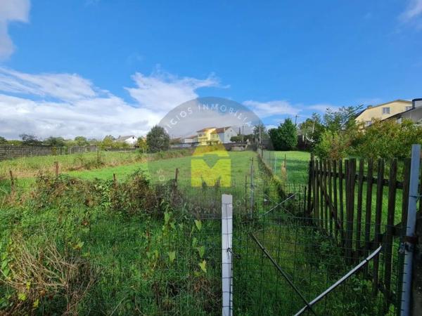 Terreno en Feal-Xuvia photo