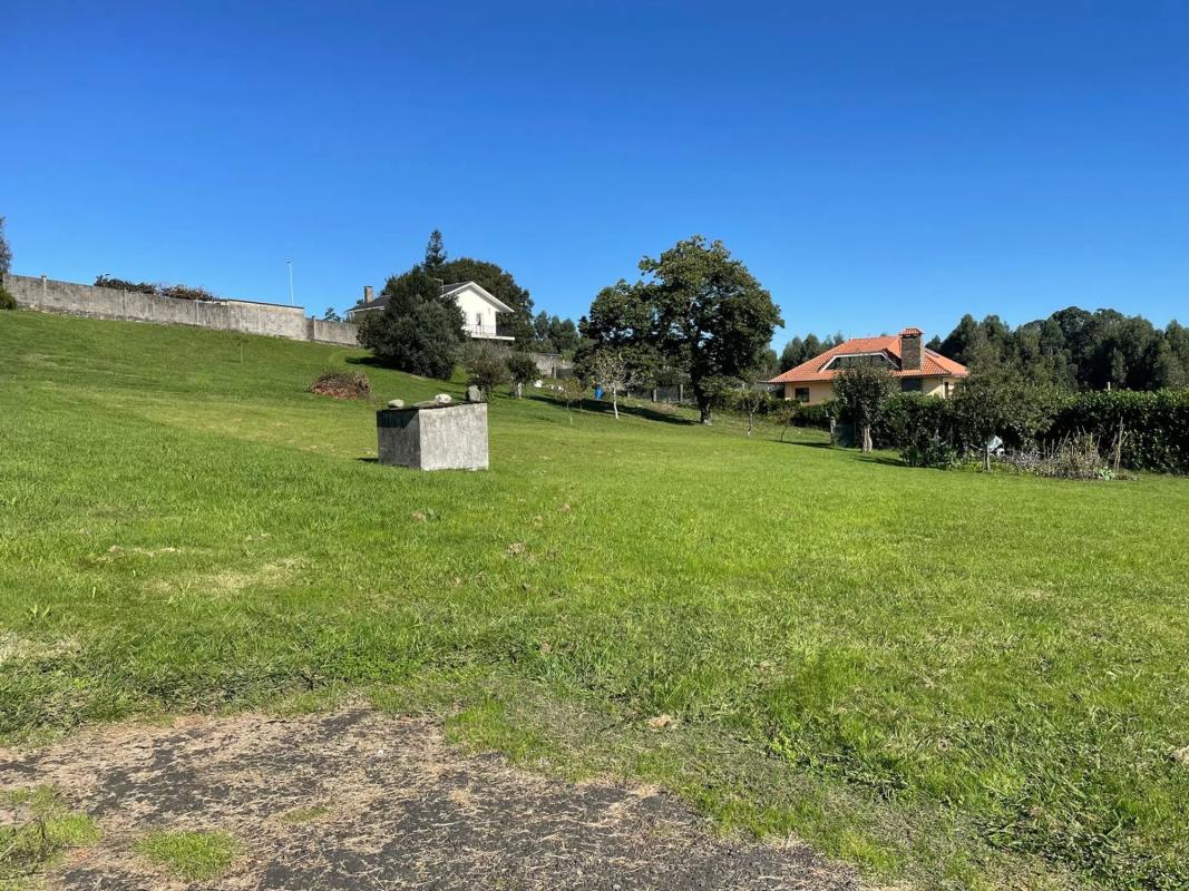 Terreno en venta en Narón, A Coruña photo 3