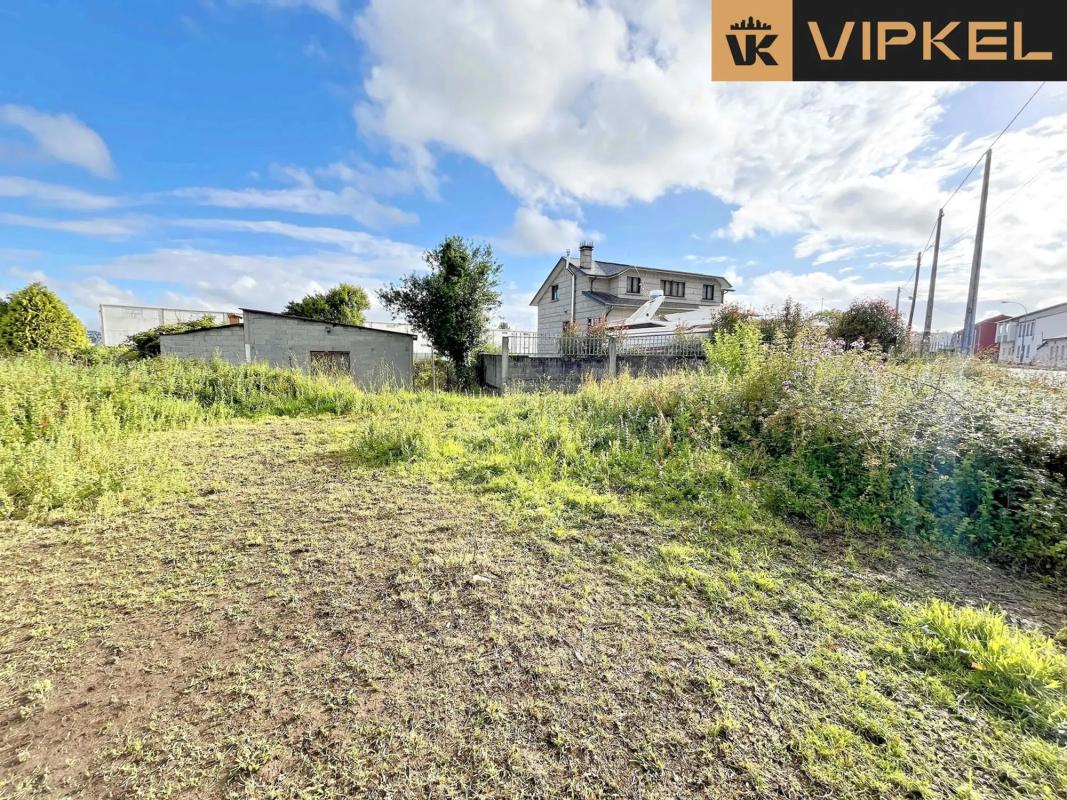 Terreno en venta en Narón, A Coruña photo 2