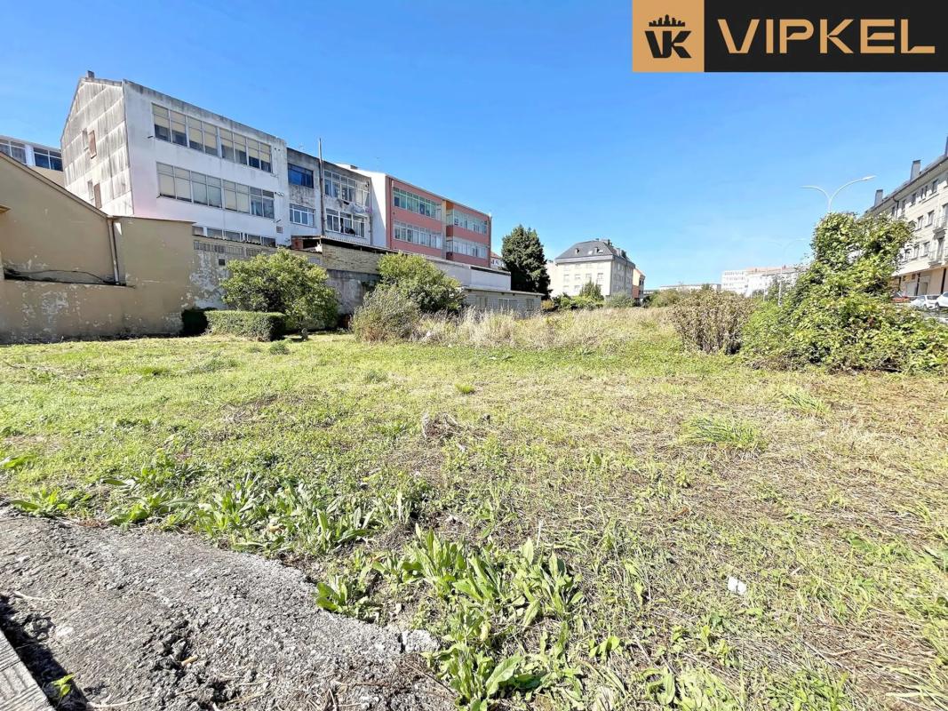 Terreno en venta en Narón, A Coruña photo 2