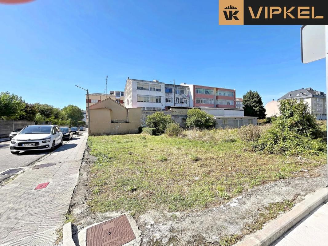 Terreno en venta en Narón, A Coruña photo 4