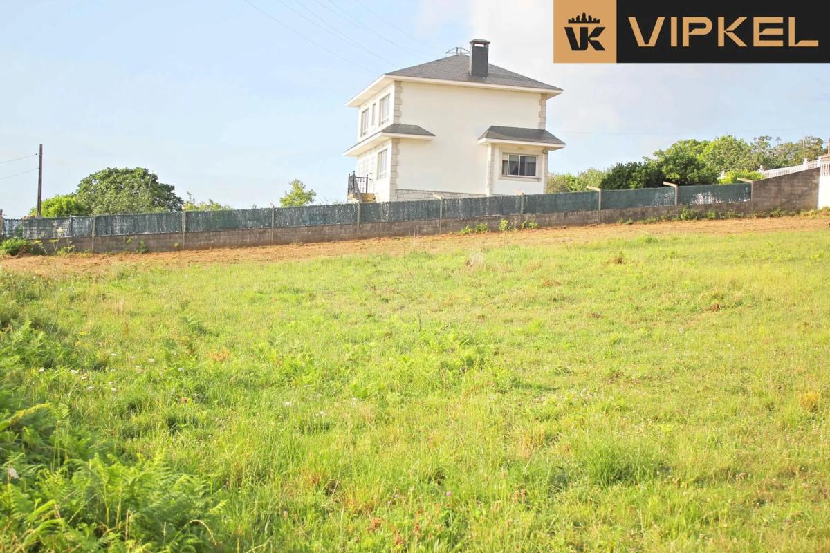 Terreno en venta en Fene, A Coruña photo 2