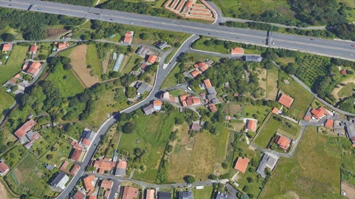 Terreno en venta en Narón, A Coruña photo 4