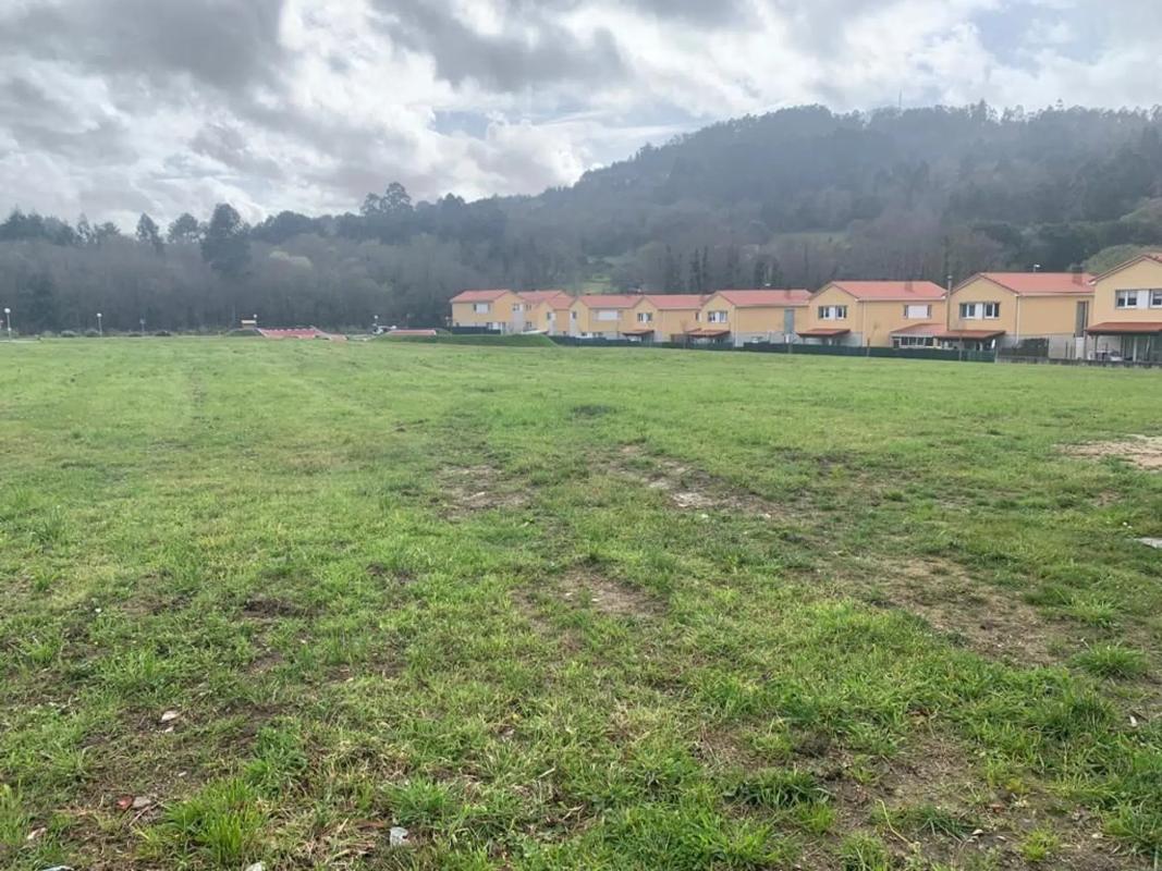 Terreno en venta en Mugardos, A Coruña photo 4