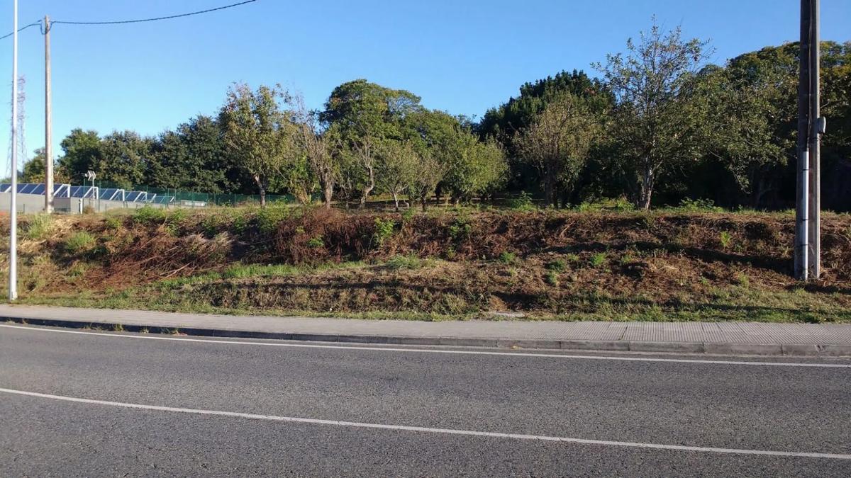 Terreno en venta en Mugardos, A Coruña photo 5