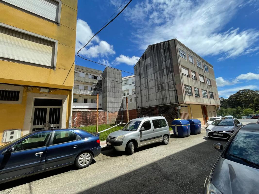 Terreno en venta en Narón, A Coruña photo 3