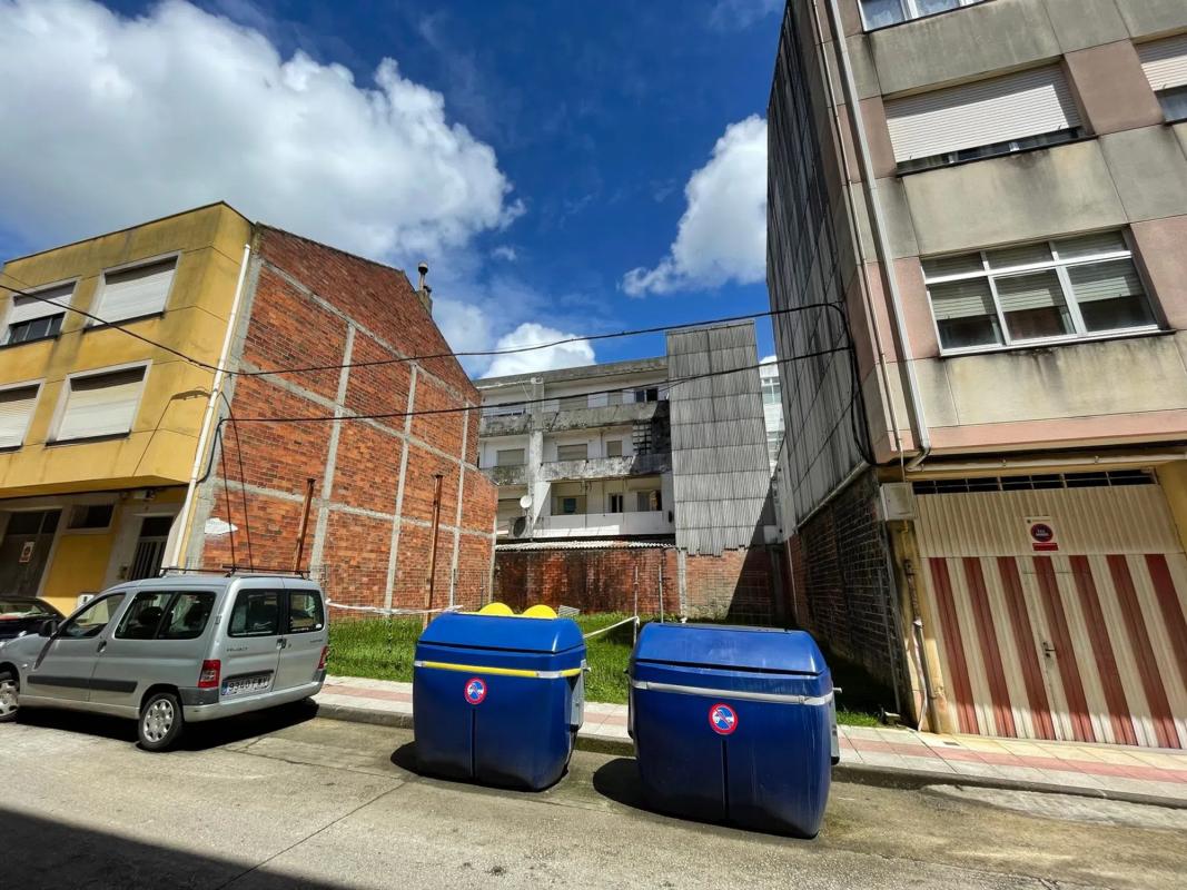 Terreno en venta en Narón, A Coruña photo 4