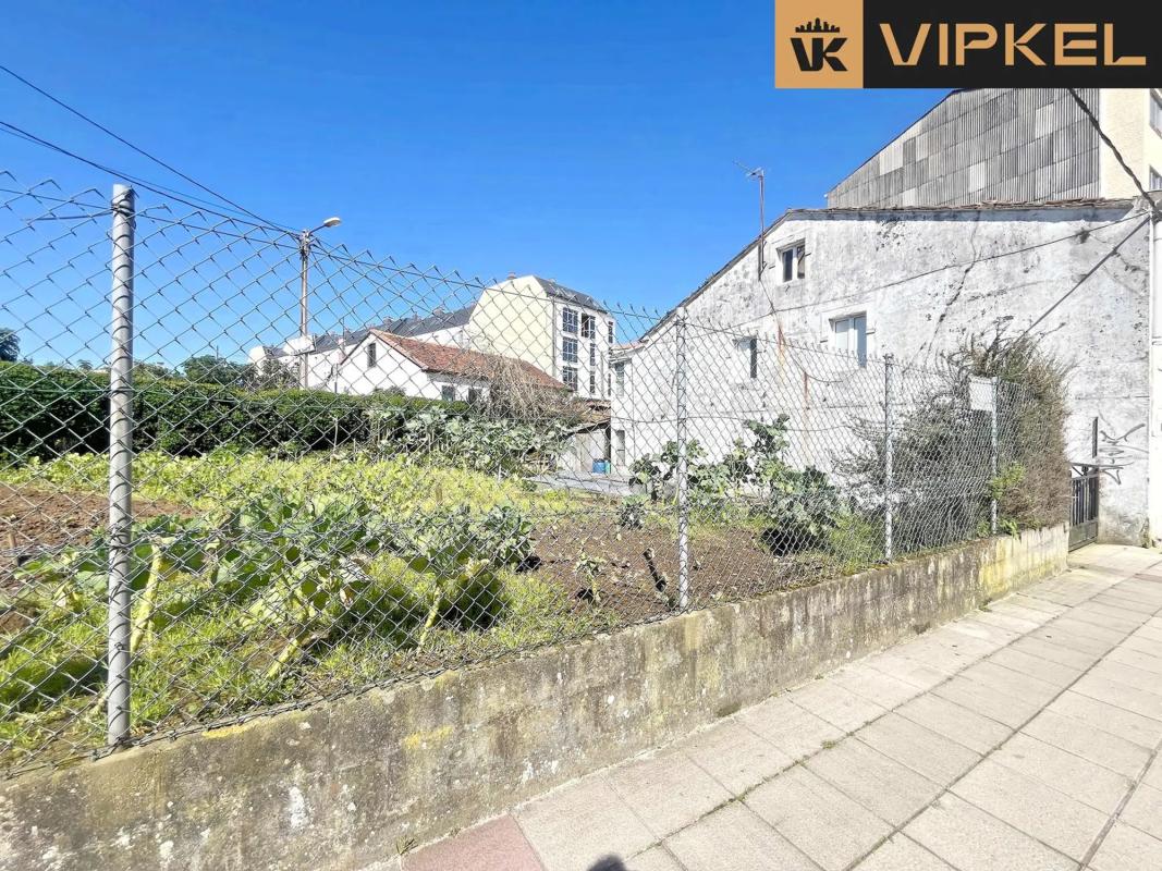 Terreno en venta en Narón, A Coruña photo 4