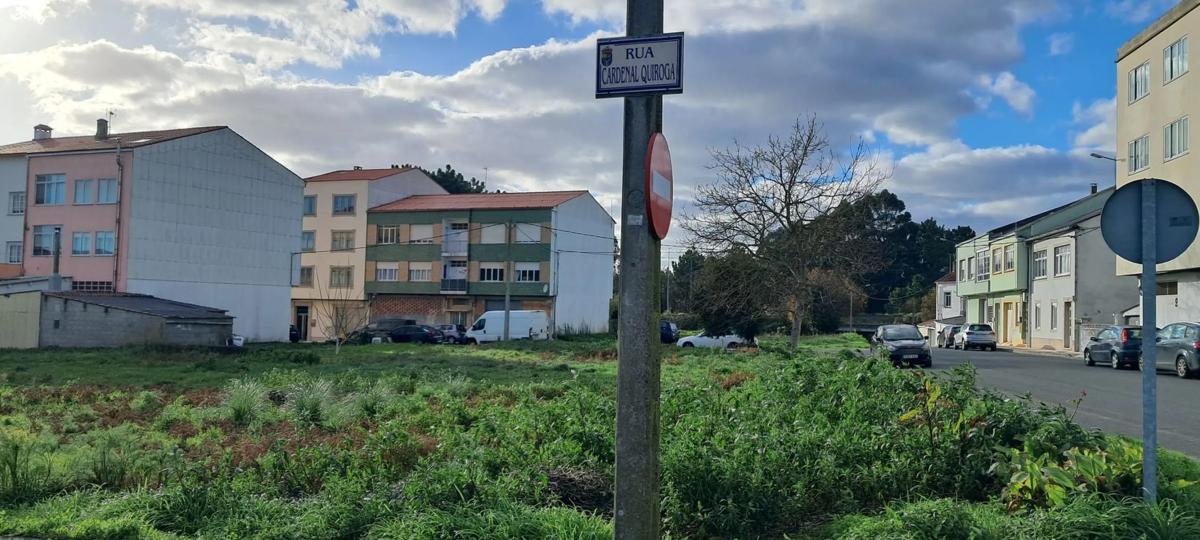Terreno en venta en Narón, A Coruña photo 4