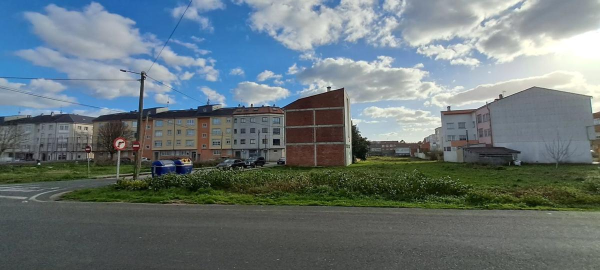 Terreno en venta en Narón, A Coruña photo 5