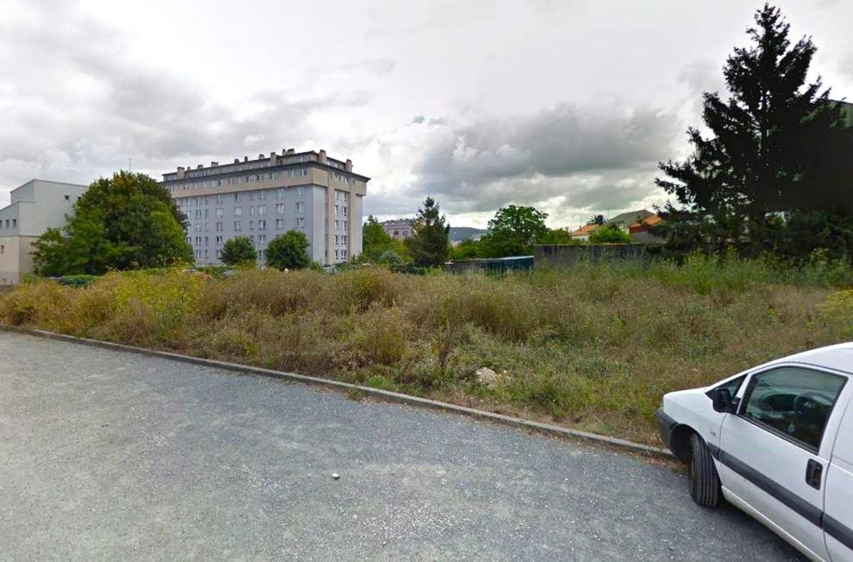 Terreno en venta en Narón, A Coruña photo 3