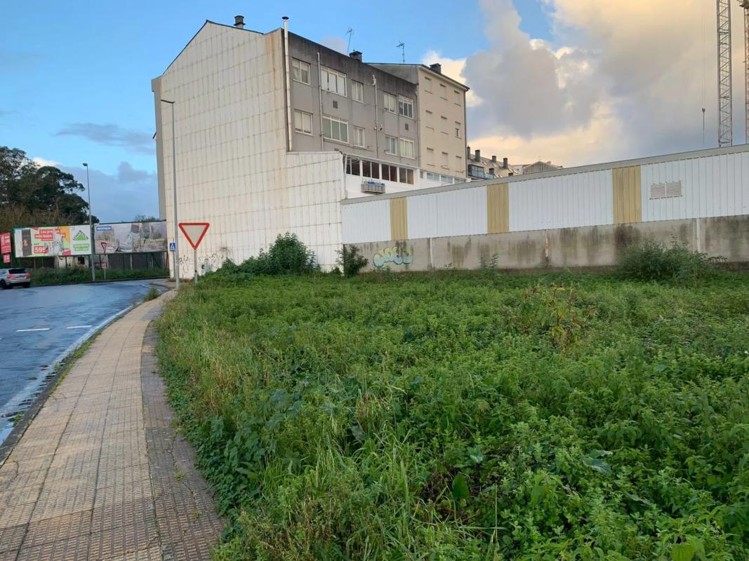 Terreno en venta en Ferrol, A Coruña photo 1
