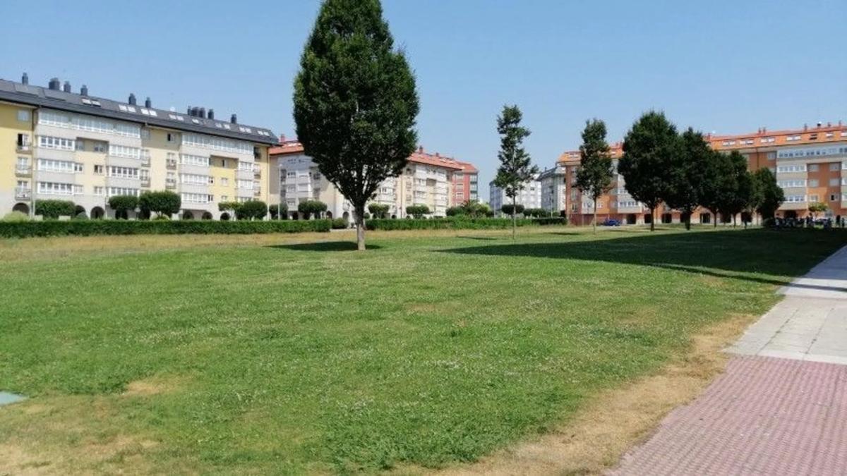Terreno en venta en Narón, A Coruña photo 5