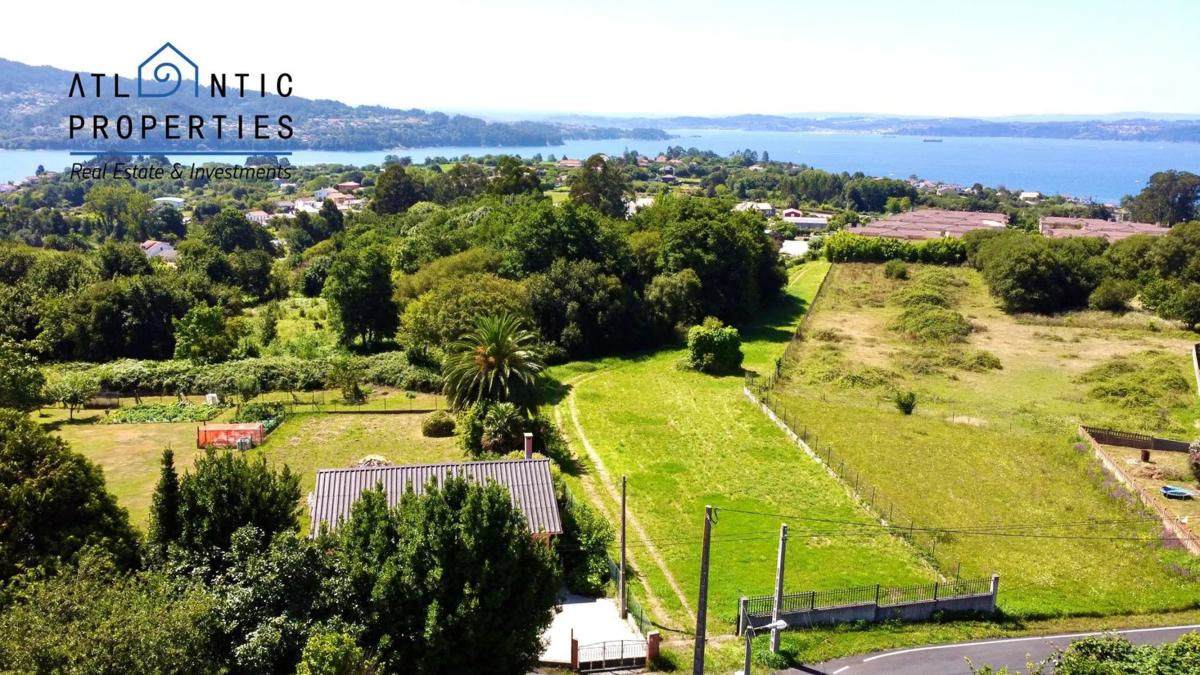 Terreno en venta en Ares, A Coruña photo 3