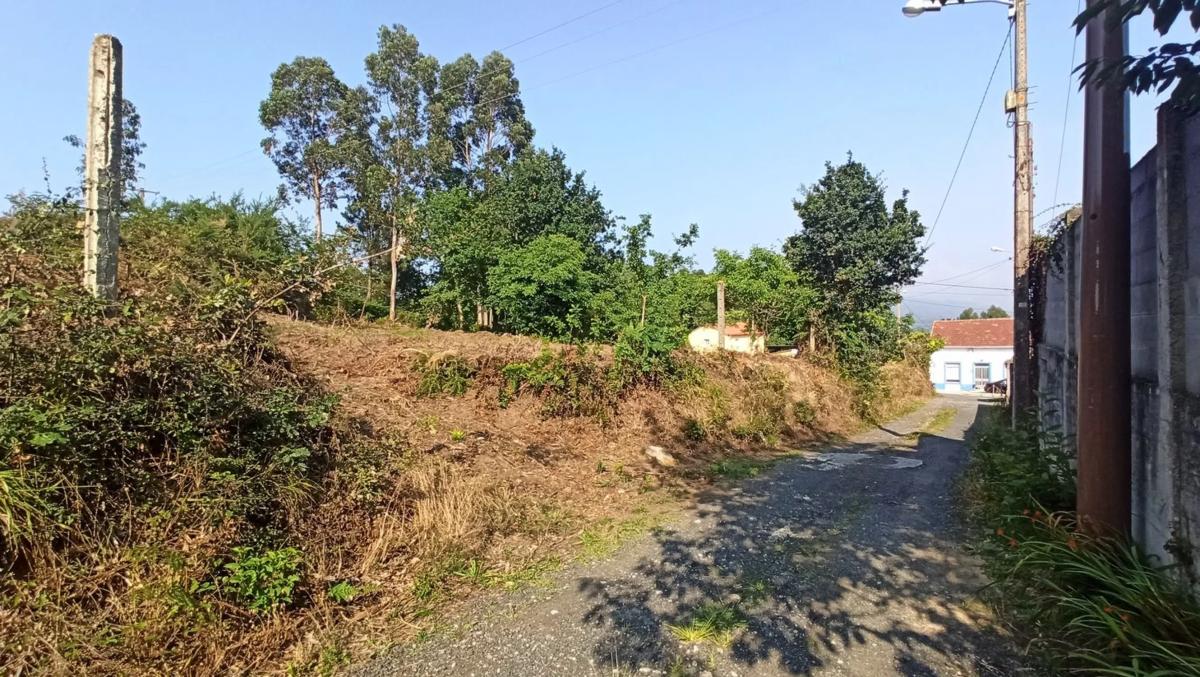 Terreno en venta en Ares, A Coruña photo 4
