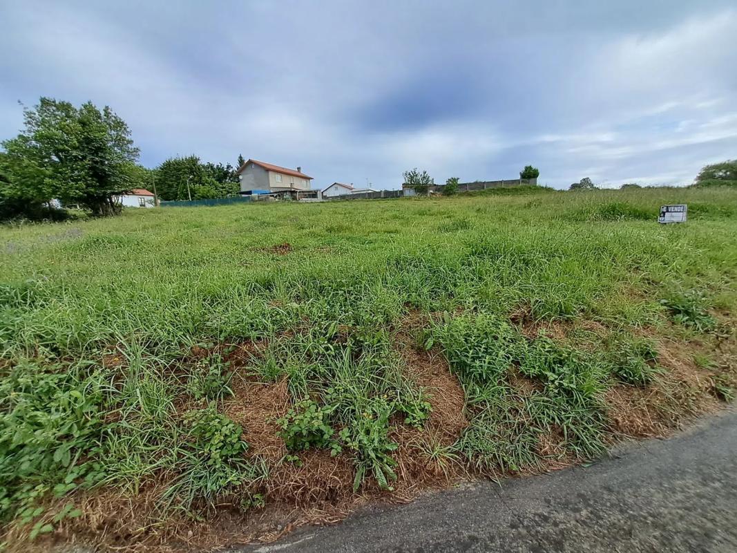 Terreno en venta en Mugardos, A Coruña photo 1