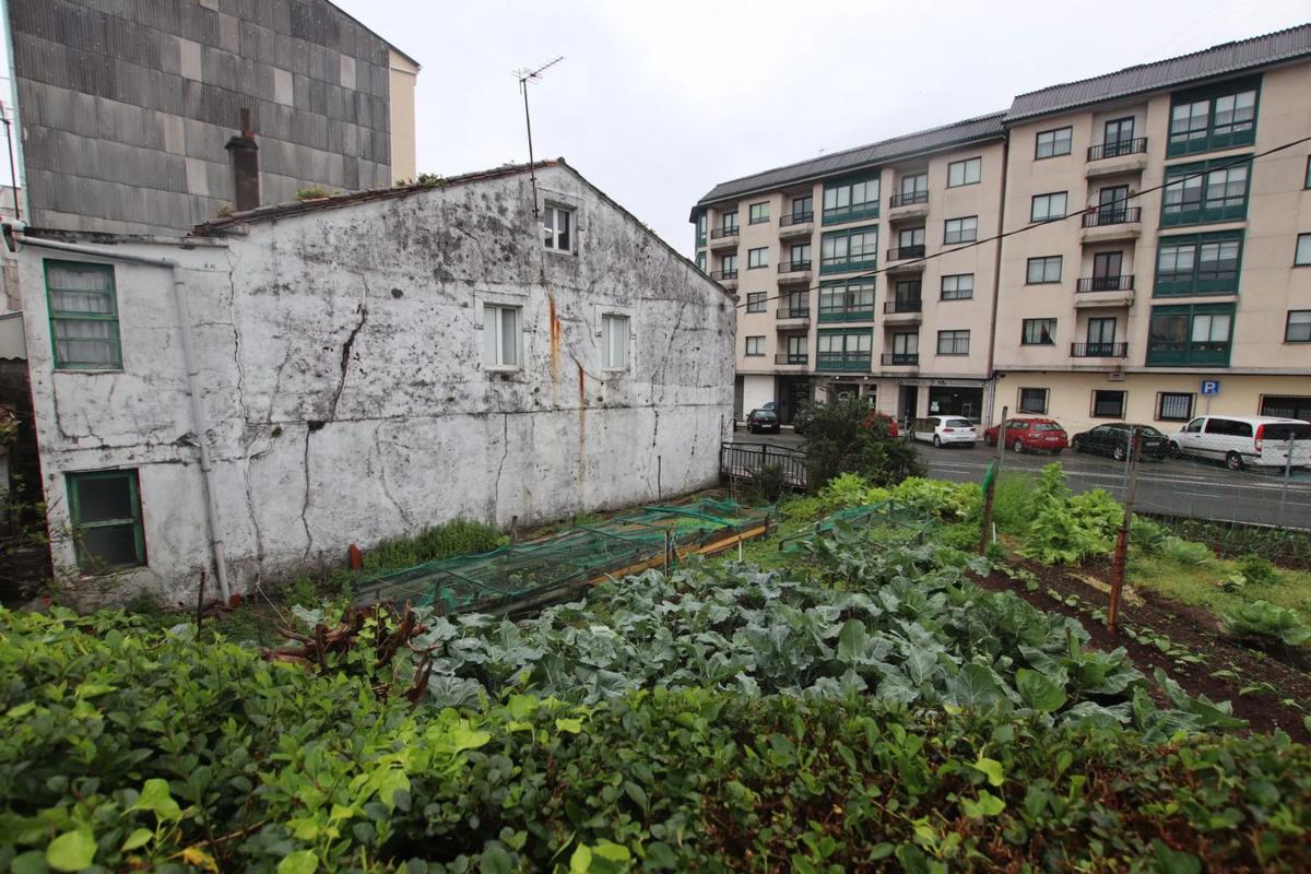 Terreno en venta en Narón, A Coruña photo 3