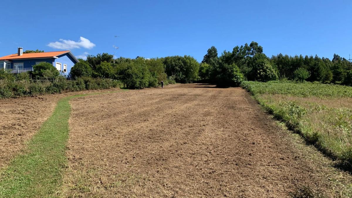 Terreno en venta en Valdoviño, A Coruña photo 1