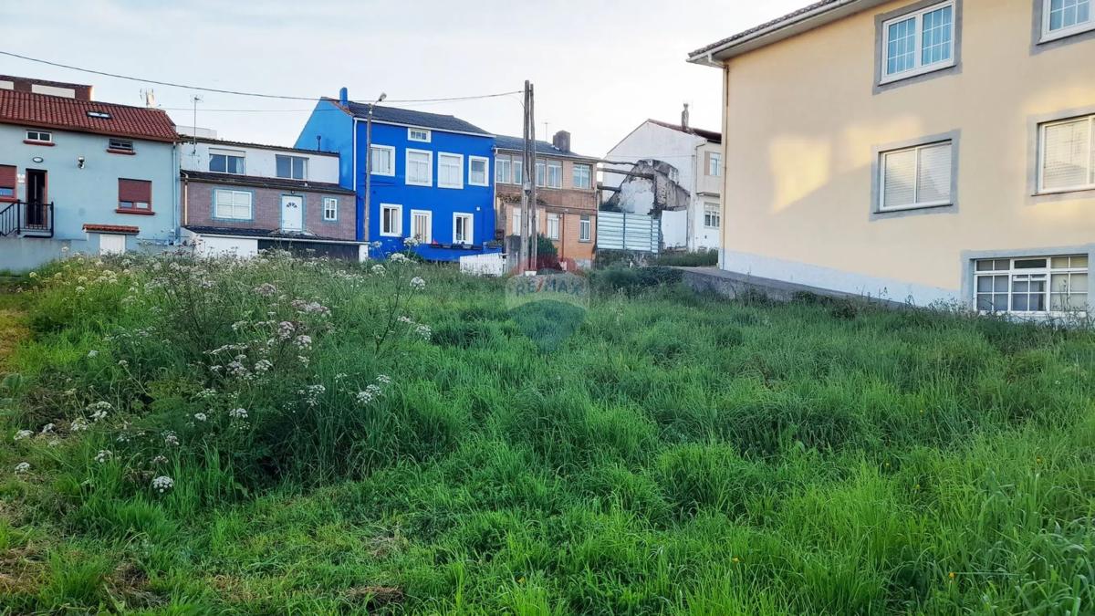 Terreno en venta en Mugardos, A Coruña photo 3
