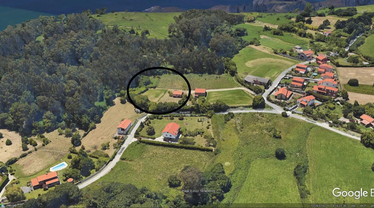 Terreno en venta en Ares, A Coruña photo 1