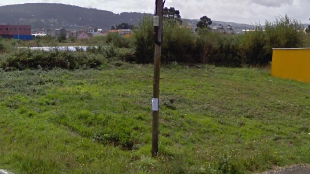 Terreno en venta en Narón, A Coruña photo 2