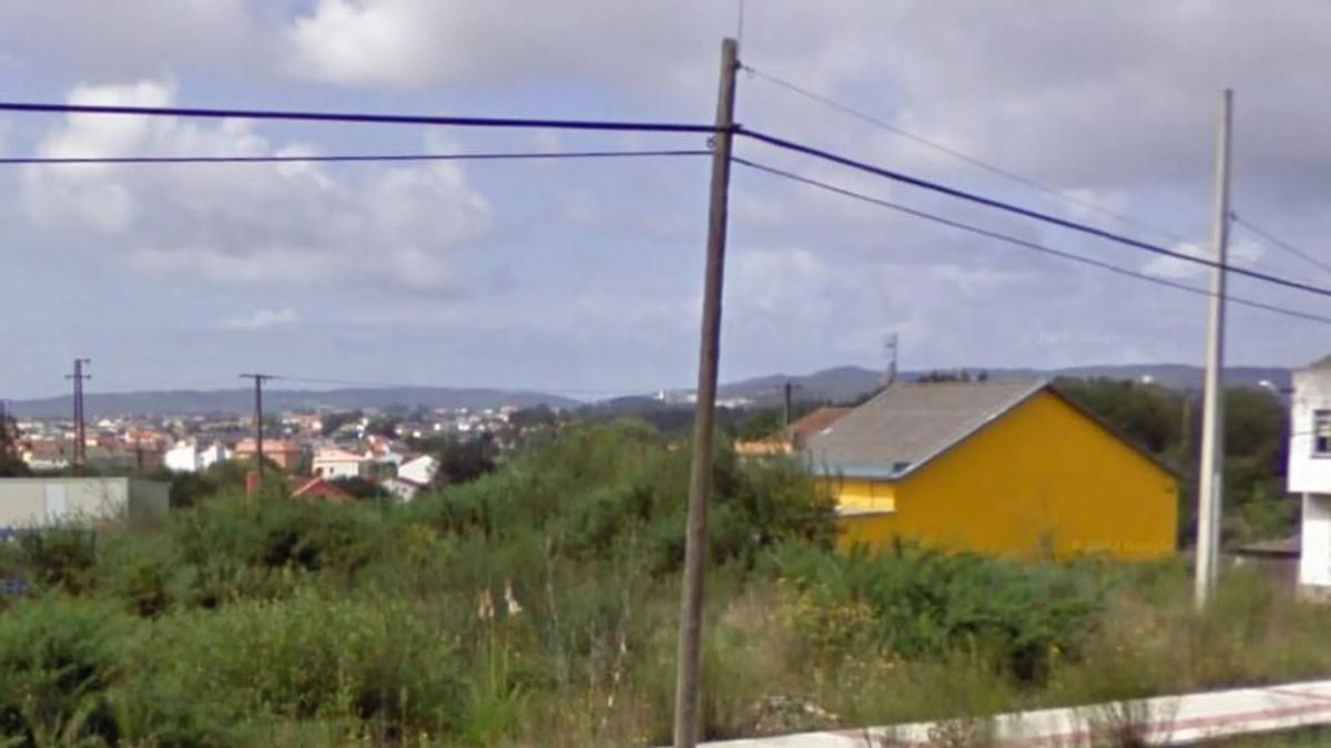 Terreno en venta en Narón, A Coruña photo 3