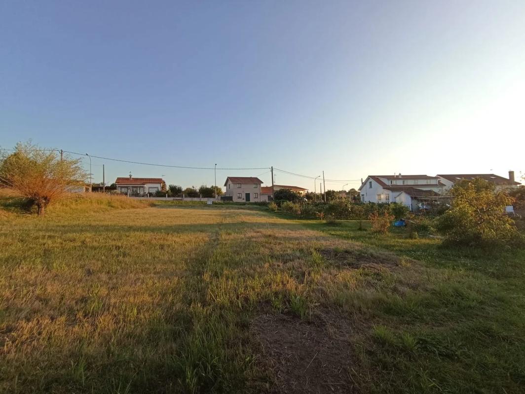 Terreno en venta en Mugardos, A Coruña photo 4