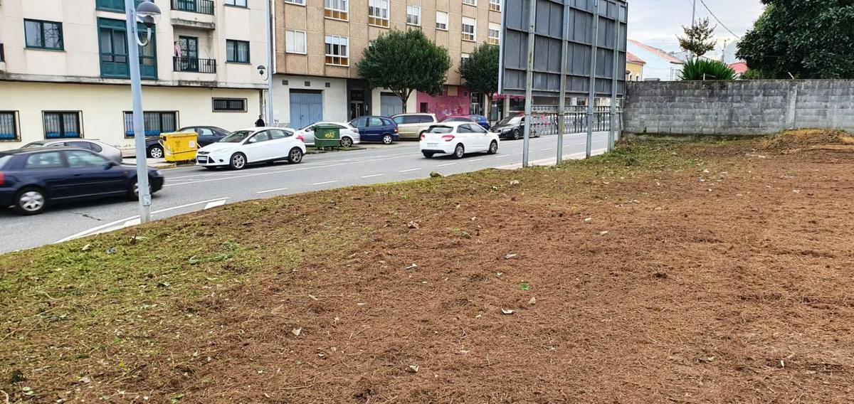 Terreno en venta en Narón, A Coruña photo 3