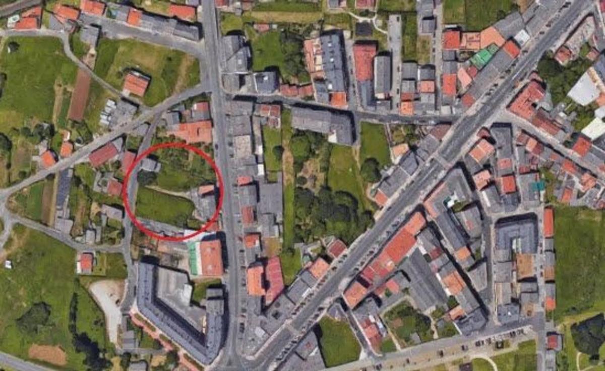 Terreno en venta en Narón, A Coruña photo 3