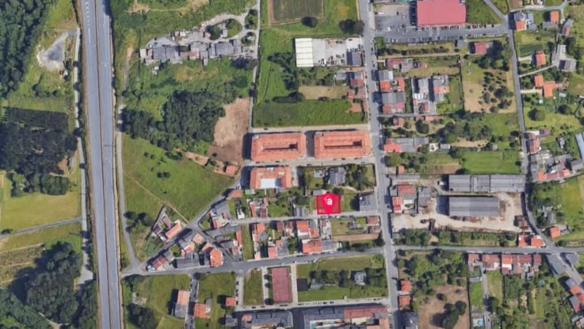 Terreno en venta en Narón, A Coruña photo 3