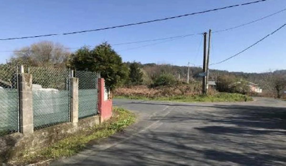 Terreno en venta en Fene, A Coruña photo 2