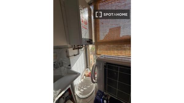 Piso en alquiler en  Av. del Professor López Piñero , València photo 4