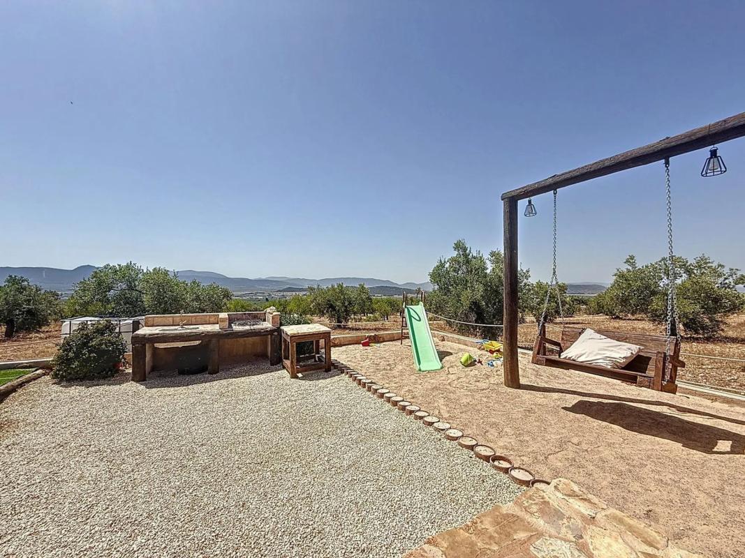 Properties for sale and rent in Spain photo 5