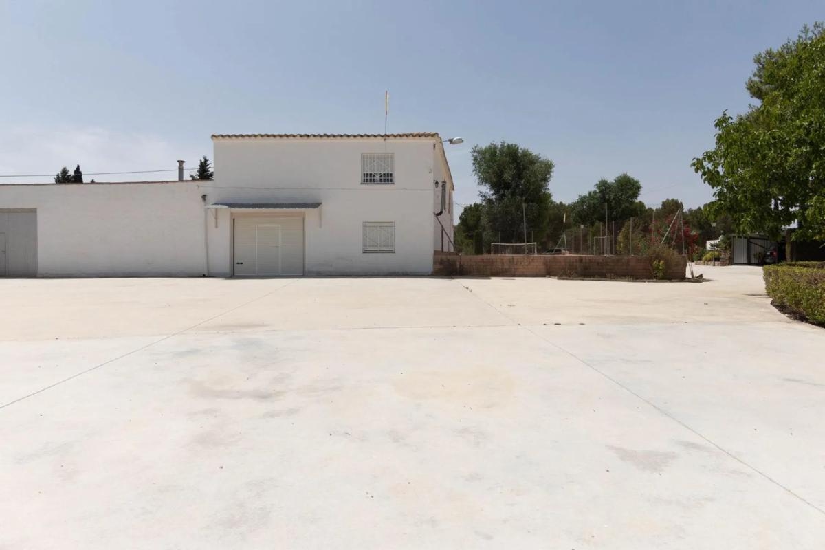 Propiedades en venta y alquiler en España photo 5