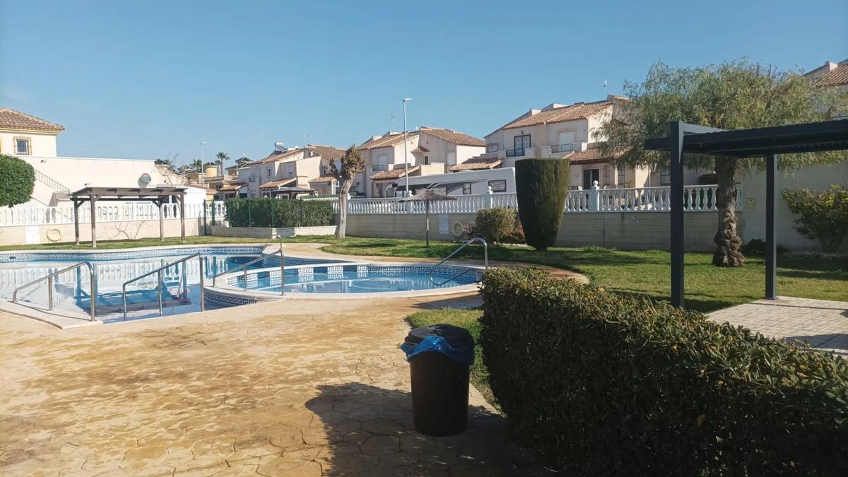 Properties for sale and rent in Spain photo 2