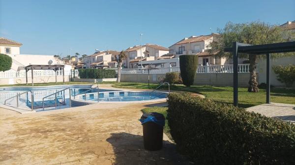 Chalet pareado photo 2