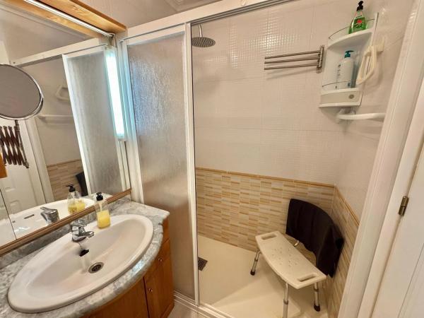 Apartment for sale in  Piso en Cala de Finestrat, Finestrat, Finestrat photo 4