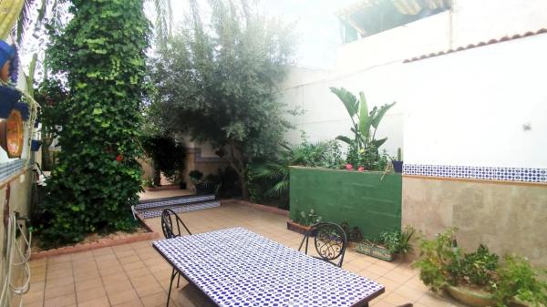 Casa independiente en calle Rosario thumbnail 1