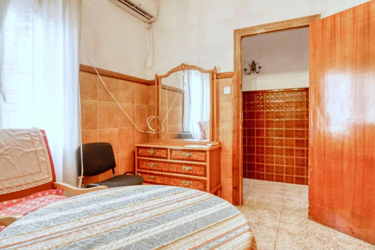 Properties for sale and rent in Spain photo 4