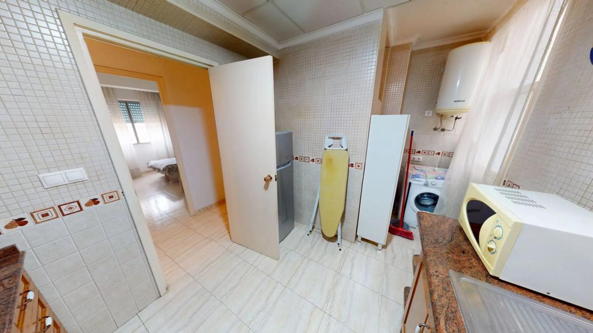 Продажа квартиры на Calle Hermenegildo Maria Ruiz, Долорес
 photo 2