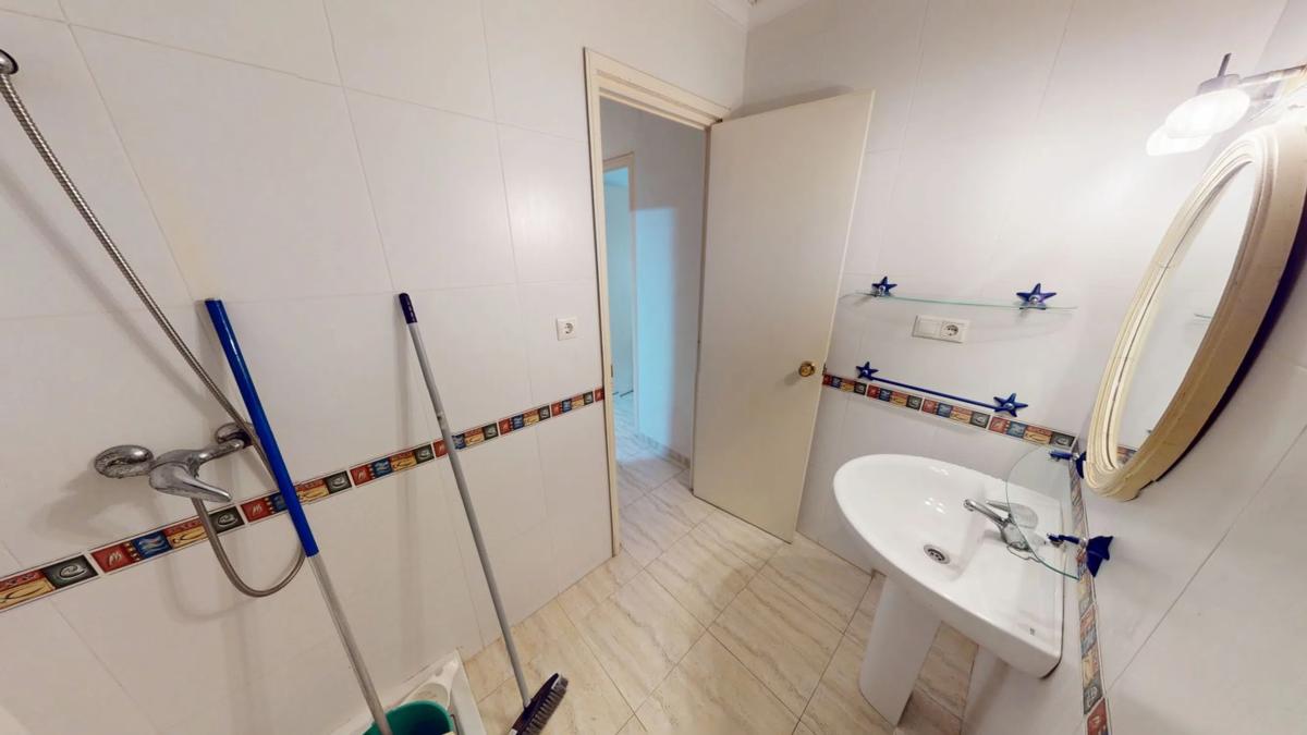 Продажа квартиры на Calle Hermenegildo Maria Ruiz, Долорес
 photo 5