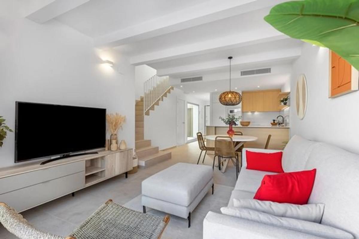 Sale of apartment in Sector 3, 2 S, Dolores
 photo 2