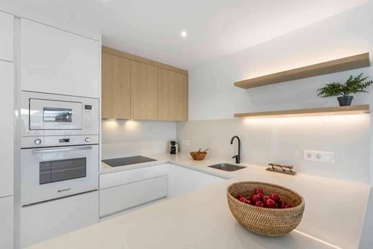 Sale of apartment in Sector 3, 2 S, Dolores
 photo 4