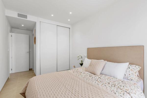 Piso en venta en Piso en Jacarilla, Jacarilla thumbnail 3
