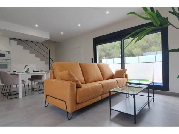 Chalet adosado photo 1